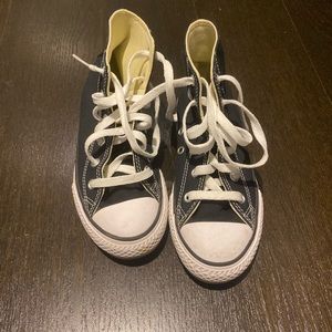 Black high top converse